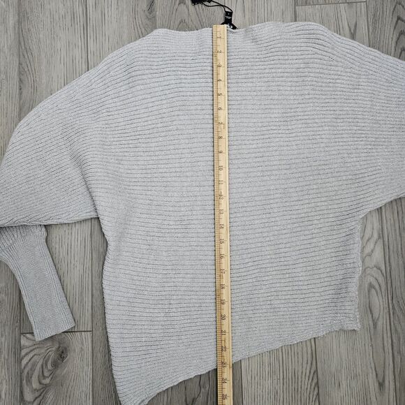 Express Dolman Sleeve Sweater grey/silver Ribbed asymmetrical Hem Womens Small - Picture 4 of 8